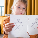 Divorț cu copii adolescenți: ghid pentru părinți în gestionarea unei perioade fragile